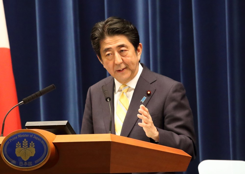 ヤジ、陳謝を繰り返す安倍首相（画像は15年5月14日撮影）