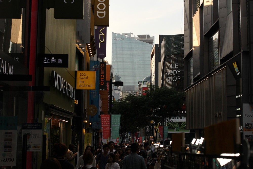 軍事衝突「将来的起こる」が韓国では32.5%　日韓世論調査、両国関係に依然「大きな溝」