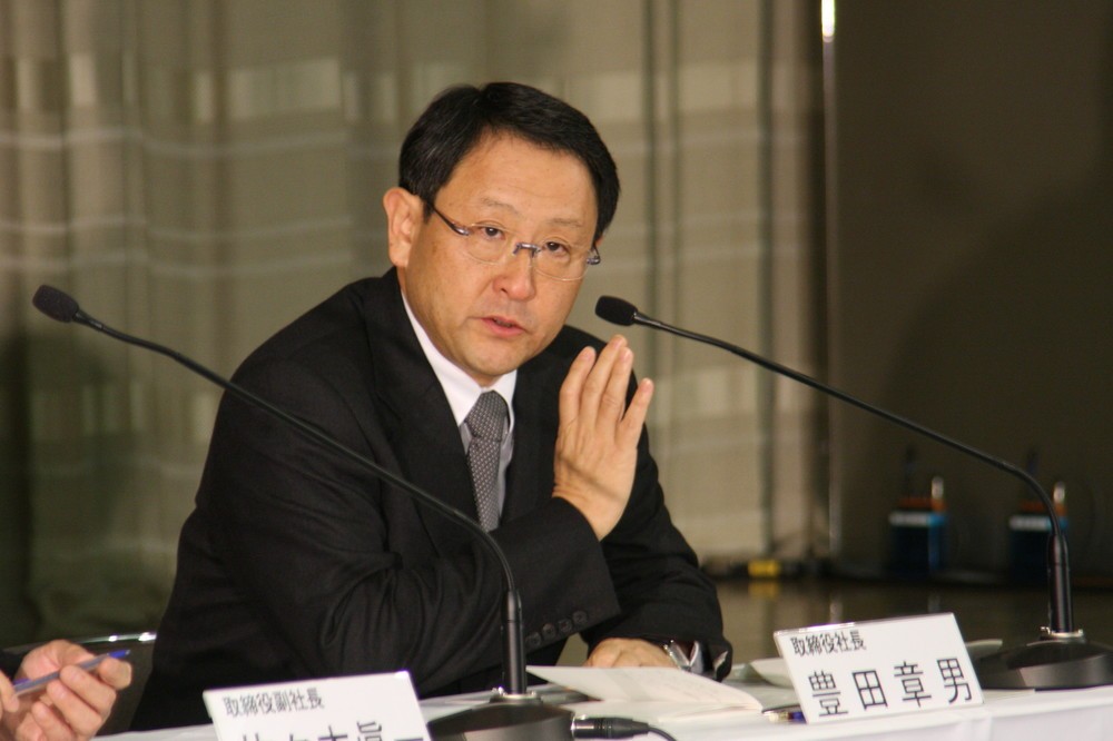 トヨタの権力継承、最終コーナーに　豊田章一郎名誉会長が「東和不動産」会長ポストを章男氏に禅譲