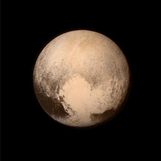 最接近直前に探査機が撮影した冥王星（C）NASA/APL/SwRI