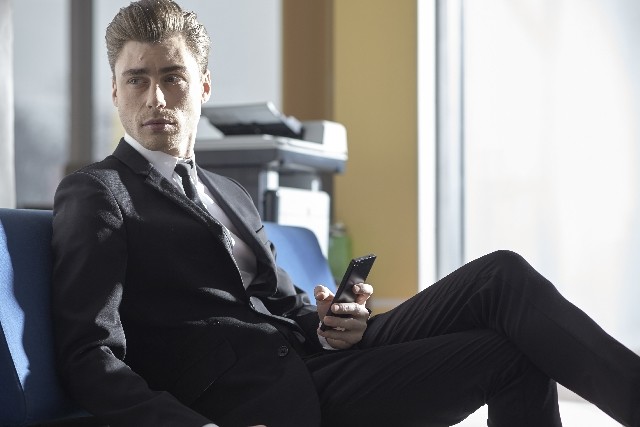 「会社にイケメンは必要」が女性社員の8割超　「仕事へのモチベーションが上がる」