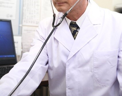 患者からの暴行、暴言を受ける医師が多い