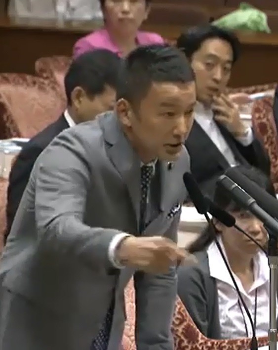 山本太郎議員の国会質問がまた話題　「原爆投下や大空襲は米軍の戦争犯罪では？」