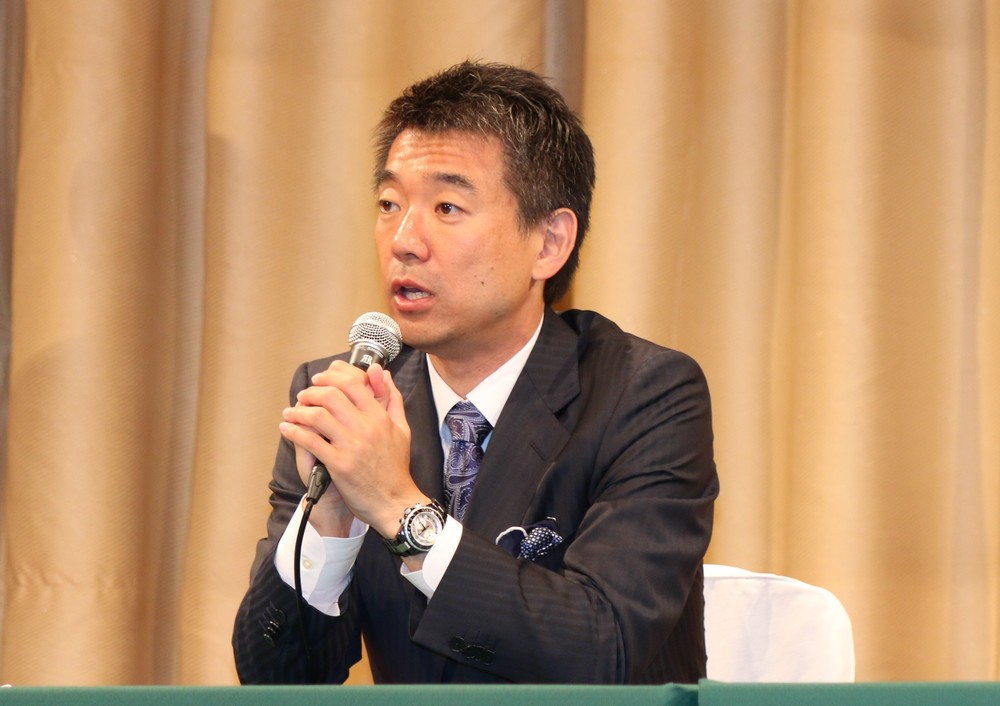 橋下氏は住民投票後の会見では政界引退を表明していた