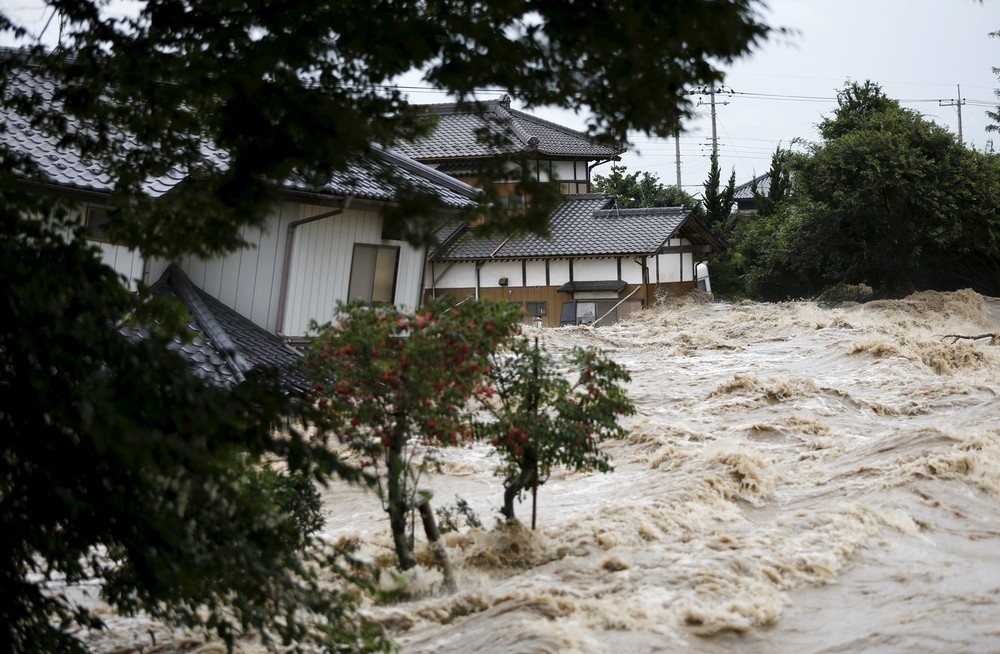 9月10日に撮影された鬼怒川周辺の様子（写真：ロイター/アフロ）