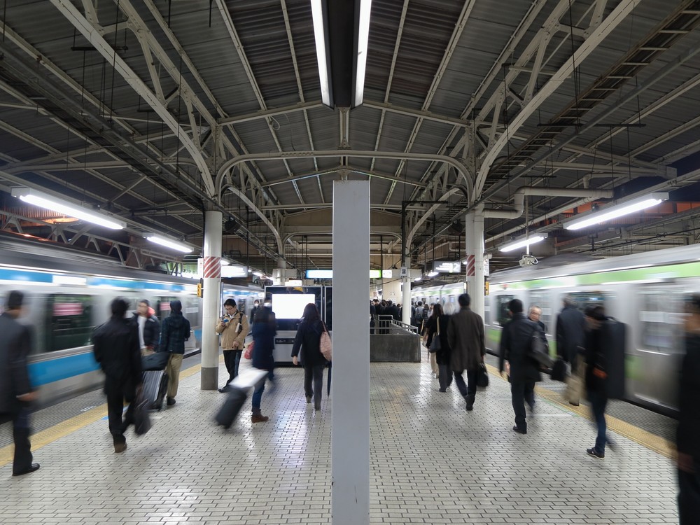 痴漢の疑いをかけられたら、すぐに弁護士に連絡がとれる「保険」が登場した