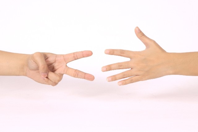 デュアルタスク（二重課題） 　認知症予防に、同時に2つのことに挑戦して脳を鍛える