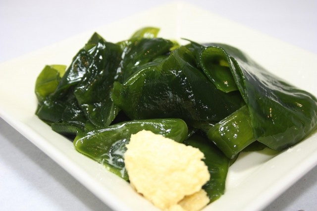 昆布とわかめはすごいんです　食物アレルギーや腸炎の予防にも