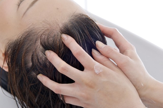 【女の相談室】30代で「抜け毛がヤバい」と痛感 最良の対策は日々の正しい洗髪 JCAST ニュース【全文表示】