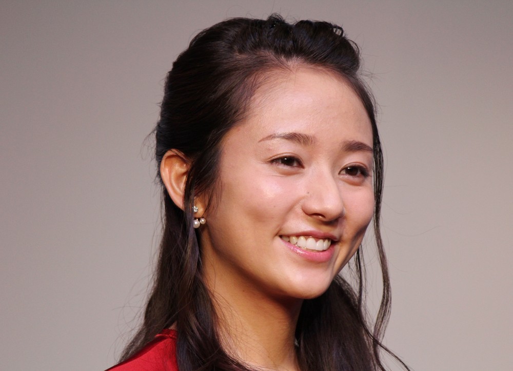 松坂桃李＆木村文乃のキスシーンに悶絶　視聴者「お似合いすぎる」「たまらなくエロい」