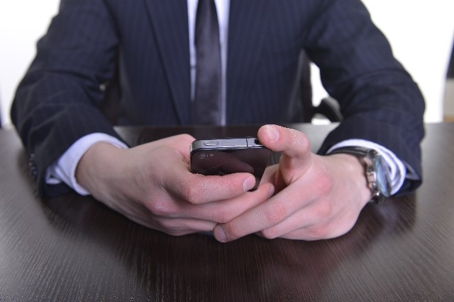 メールで「禁煙し続けよう」と励ます　これだけで喫煙者が劇的に減った