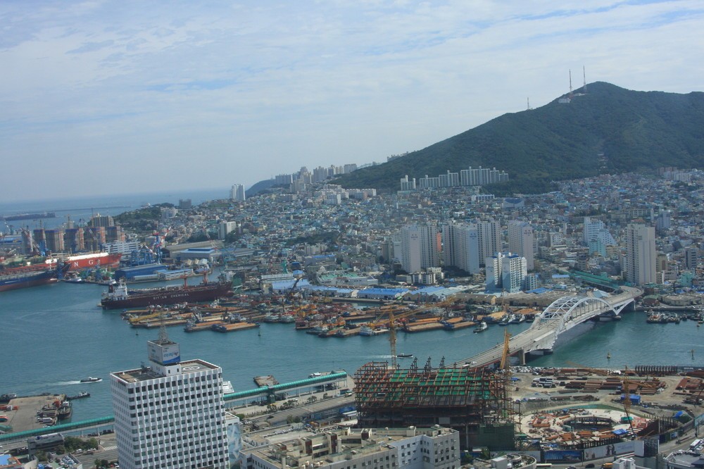 高速旅客船でも釜山と博多は3時間近くかかる（写真はイメージ）