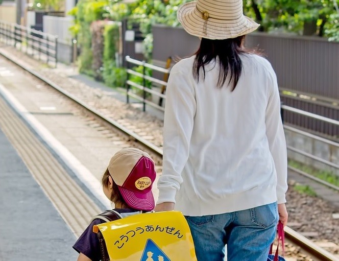 吉永さんは赤ちゃんの頃から順番に二宮さんの写真を見ながら演技を考えた。（写真はイメージ）