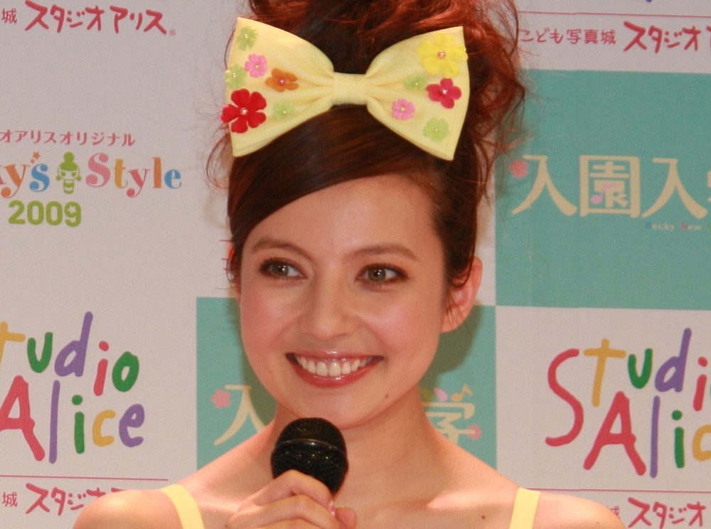 恐るべし！栗原類の占い、また「的中」？　ベッキー「16年に結婚」「焦りすぎ」と2年前に予言