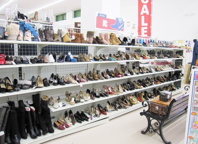 「もうあかん」20年続いた大阪「閉店セール」の靴店　「今度はホンマにやめます！」は本当なのか