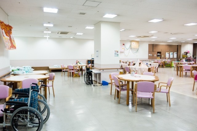 フジ系ドラマ「いつ恋」は介護労働への偏見生む？　介護福祉士会「意見書」に「過酷なのは事実」との声続出