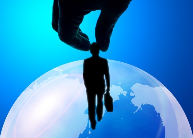 就活「解禁」、企業の9割「守らなかった」　16年も解禁前の5月に「内定」半分近く