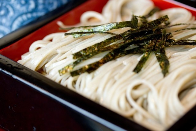 軽減税率になれば「出前」の方が安くなる？　麻生財務相も認める「外食店の混乱」