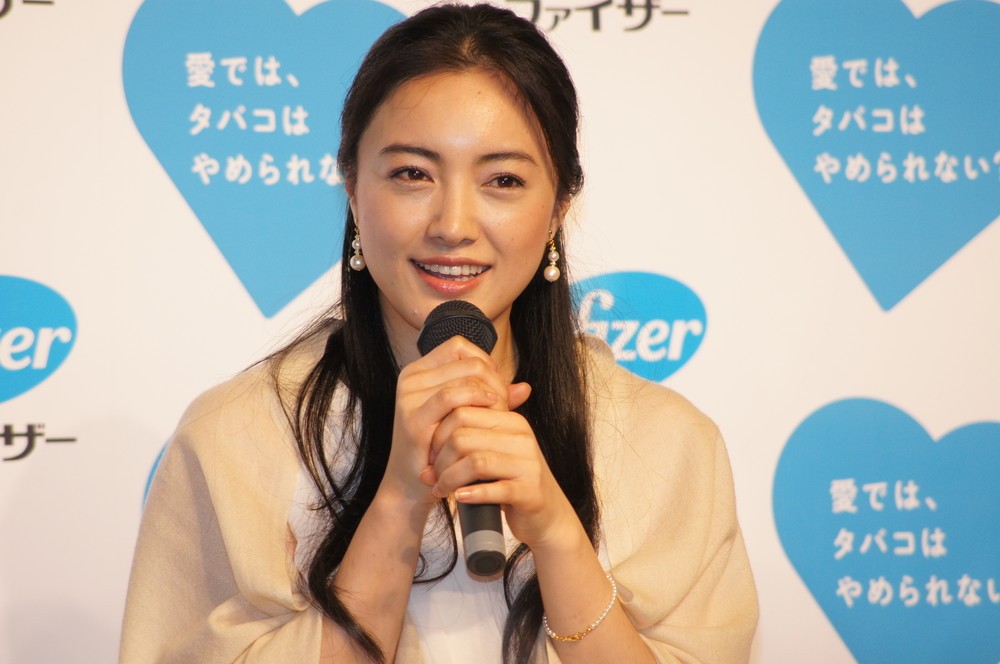 テレビ朝日系ドラマ「相棒」で仲間由紀恵がまたまた水谷豊の相棒になるのでは、と報じられる（2012年2月撮影）。