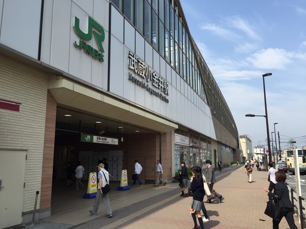 ストーカー規制法の「死角」　メールはアウト、でもSNS書き込みは...