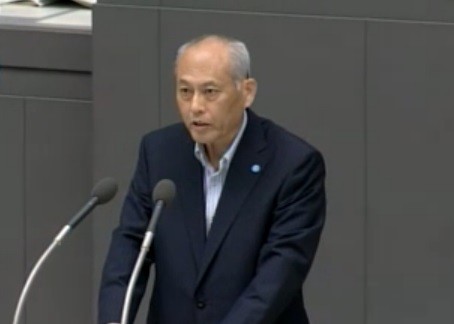 舛添知事は所信表明演説の中で一連の騒動について言及した（東京都議会公式サイトの動画より）