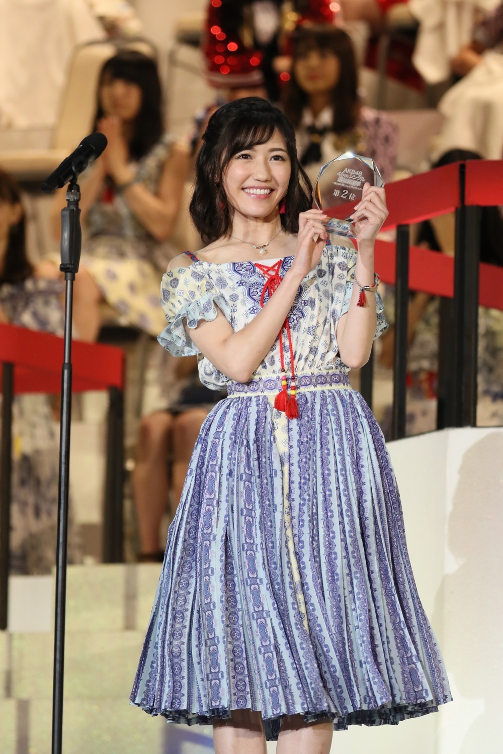 2位にランクインしたAKB48の渡辺麻友さん　（c）AKS