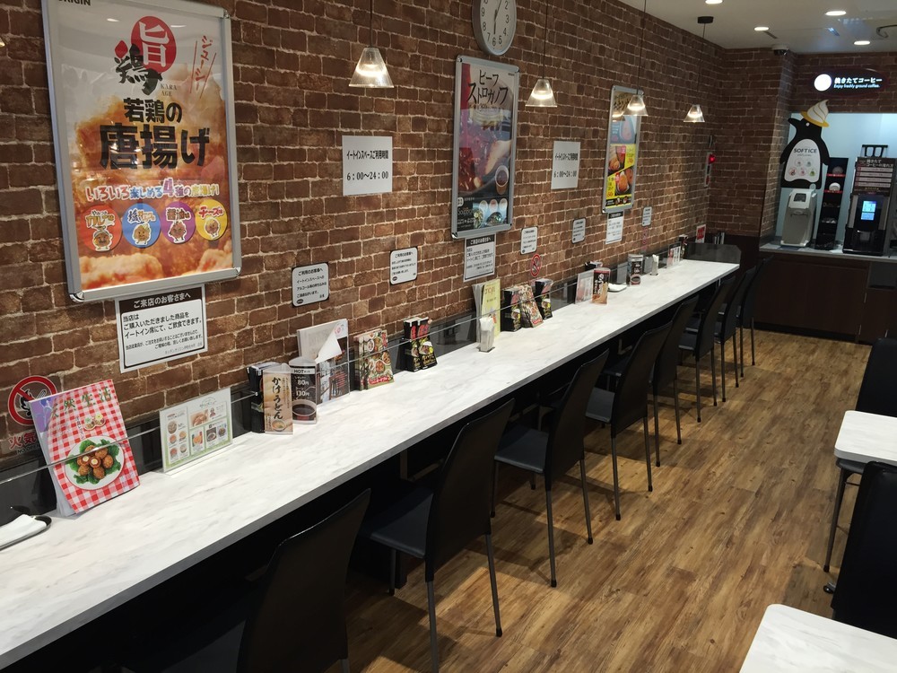 持ち帰り弁当を食べることができるイートインスペース