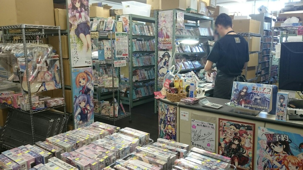 店内は美少女ゲームの宝庫（画像は「パソコンショップMK」の店内。同店提供）