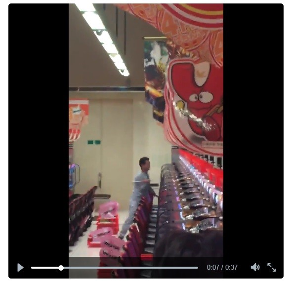 ハンマー男がパチンコ店襲撃　「台を壊しまくり」動画のド迫力