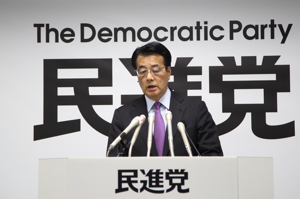 民進党は党名を元に戻した方がいい　記者も安倍首相も「民主党」