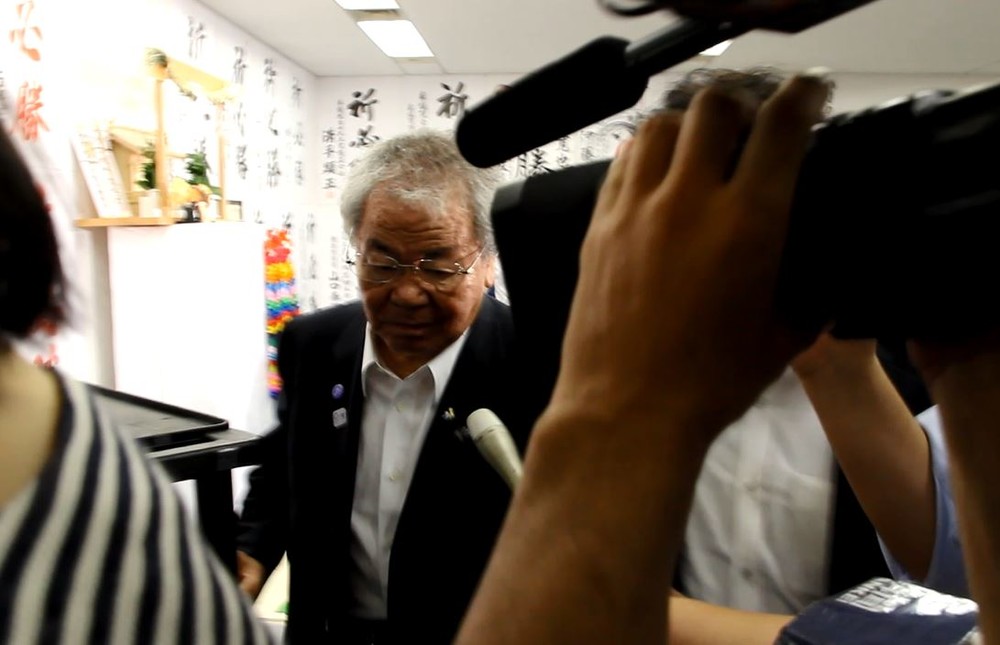 自民都連、小池新都知事への非礼対応で自滅　「幼稚」「全く学んでない」批判殺到