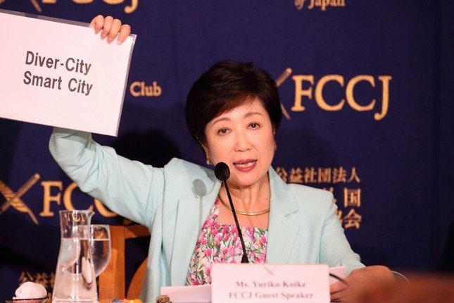 小池新党、否定から一転　知事本人「その選択肢は、ひとつはある」