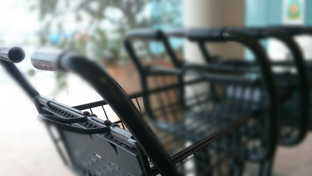 「デフレに逆戻り」か　値下げの動きが加速中