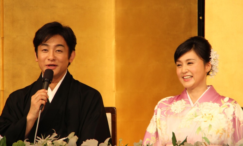 「梨園の妻」となった藤原紀香さん（写真は2016年3月の結婚会見時）