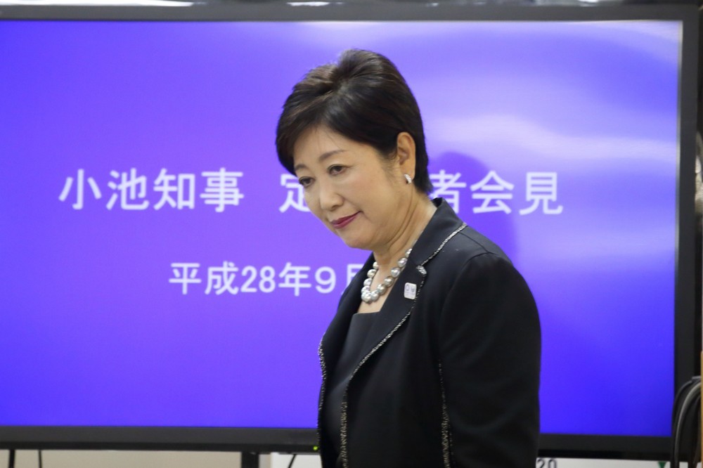 五輪施設見直しへ意欲　小池知事、「総合的に判断」繰り返す