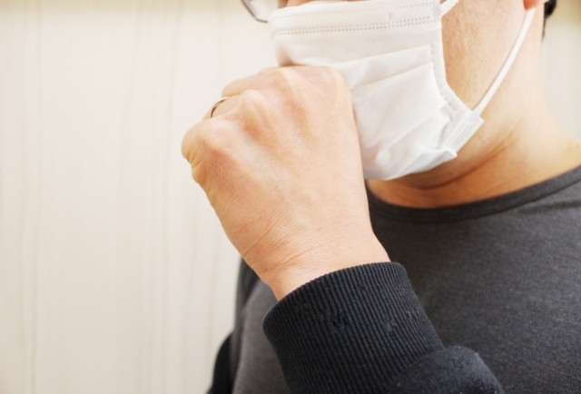 軽い咳を放置したら呼吸不全に　家庭に潜む謎の菌が肺に入り込む