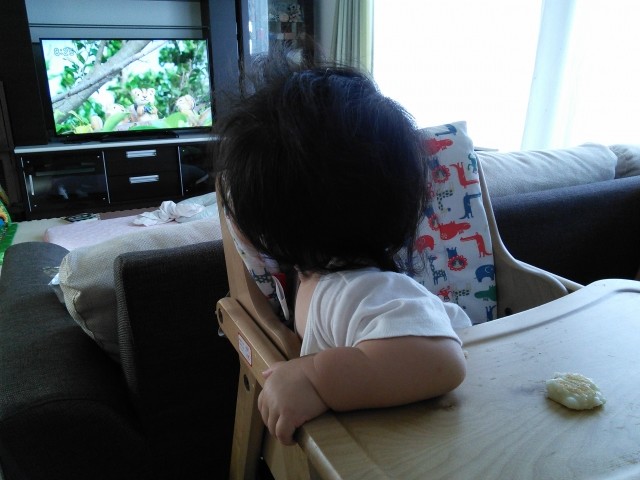 ぐずる赤ちゃんがピタリ泣き止む　ウワサの動画・番組を検証した