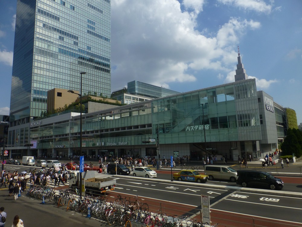 ファミリーマートが出店することが決まった「バスタ新宿」（写真はWikimedia Commonsより）