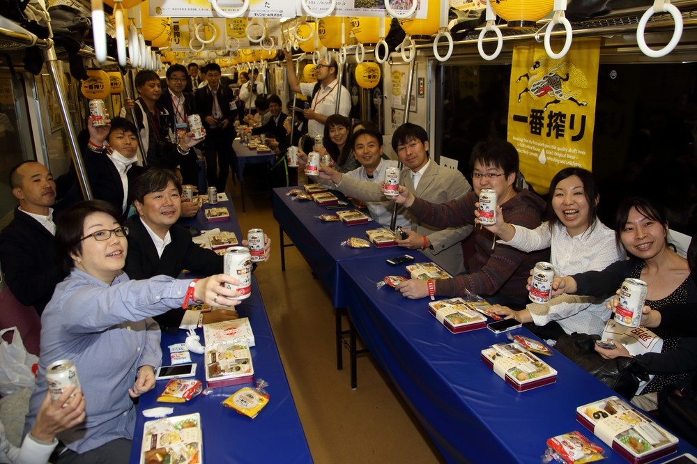 京急、2時間限定の特別ルート　キリンと組んだ「ビール電車」完売