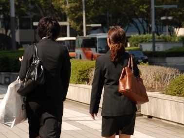 「過労うつ」最多の年代が判明　なぜ彼・彼女らにしわ寄せが...