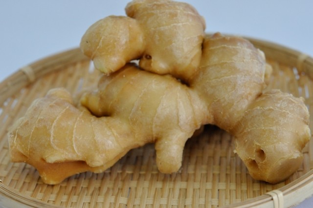 肉とご飯食べても楽々やせられる　ショウガとキャベツ簡単ひと工夫