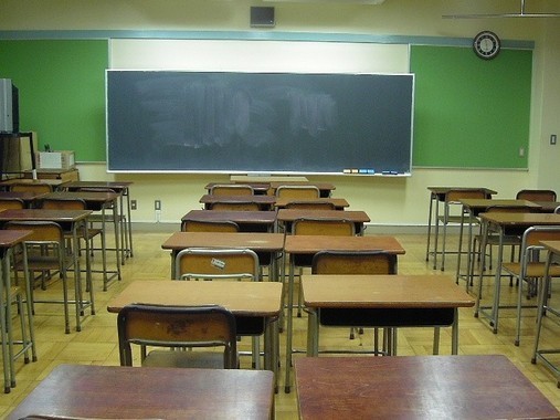 教職員数削減をめぐる財務省と文科省のバトル