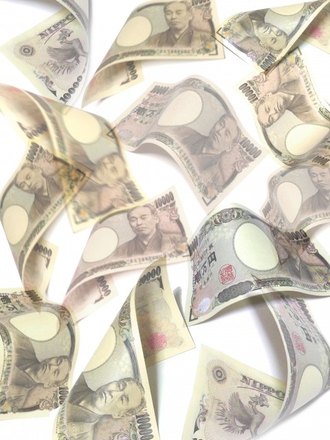 円はすでに「暴落」　1ドル120円台が目前