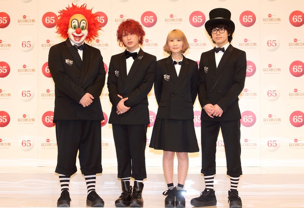 NHK紅白歌合戦には2014年の初出場以来、計3回出場しているSEKAI NO OWARI。LOVEさんは一番左。（写真は2014年の紅白初出場者発表会見）