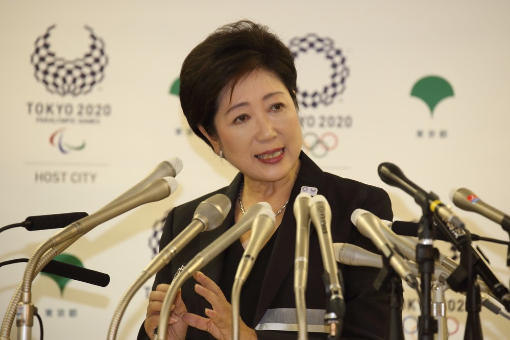 小池知事が「世襲」にイヤミ連発　「代理戦争」区長選前に強烈ジャブ