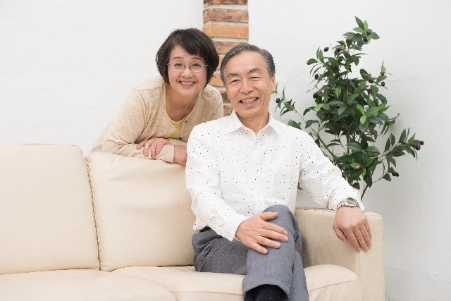 親の「老いらくの恋」の受け止め方　相続や介護のトラブル3つの解決法