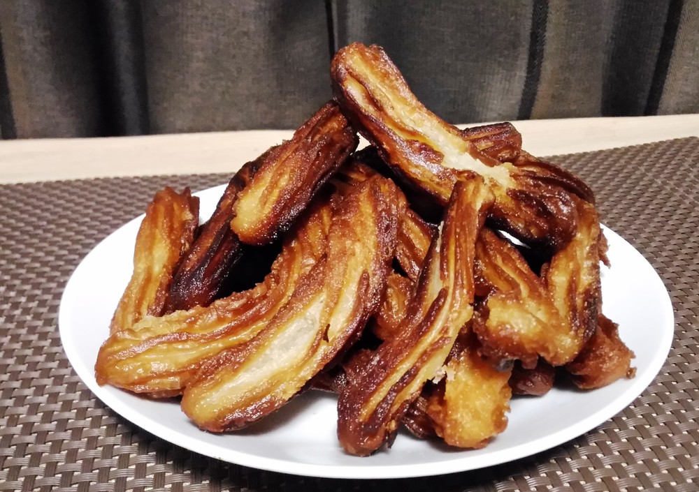 ディズニーランド名物の揚げ菓子　家でつくったら、ちょっと太め