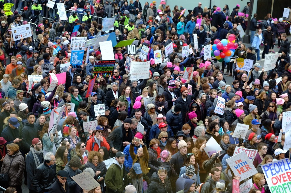 岡田光世「トランプのアメリカ」で暮らす人たち<br /> 五番街、警官も支持するベトナム戦争以来のデモ　