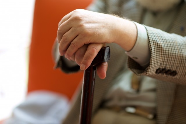 74歳までは働け、と？　高齢者「定義引き上げ論」のその先