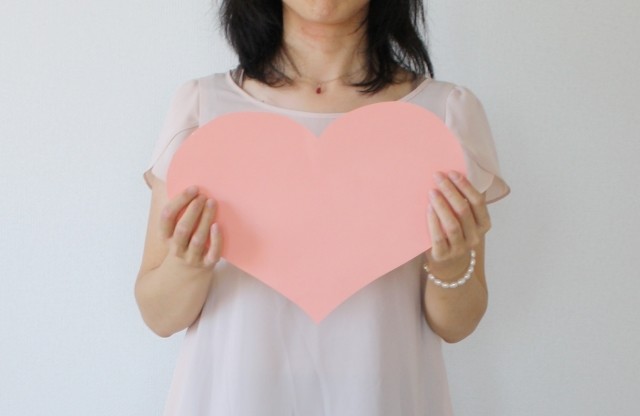 イマドキ男子はママと「恋バナ」 「あり」が65%超